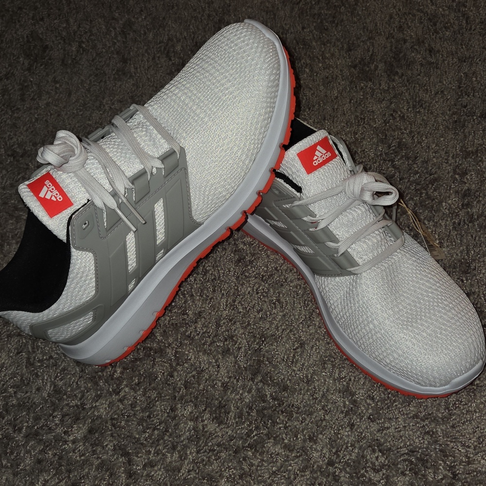adidas UltimashowWhite Grey Solar Red